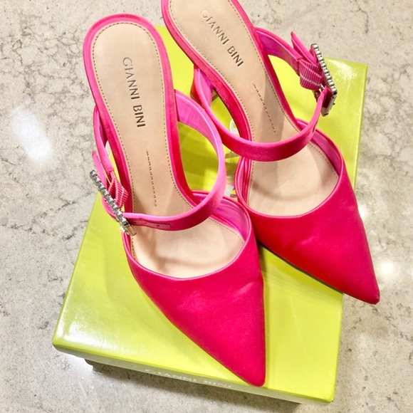 Gianni Bini “Mahleenah” Fuchsia/Pink Heeled Mule - Picture 3 of 7